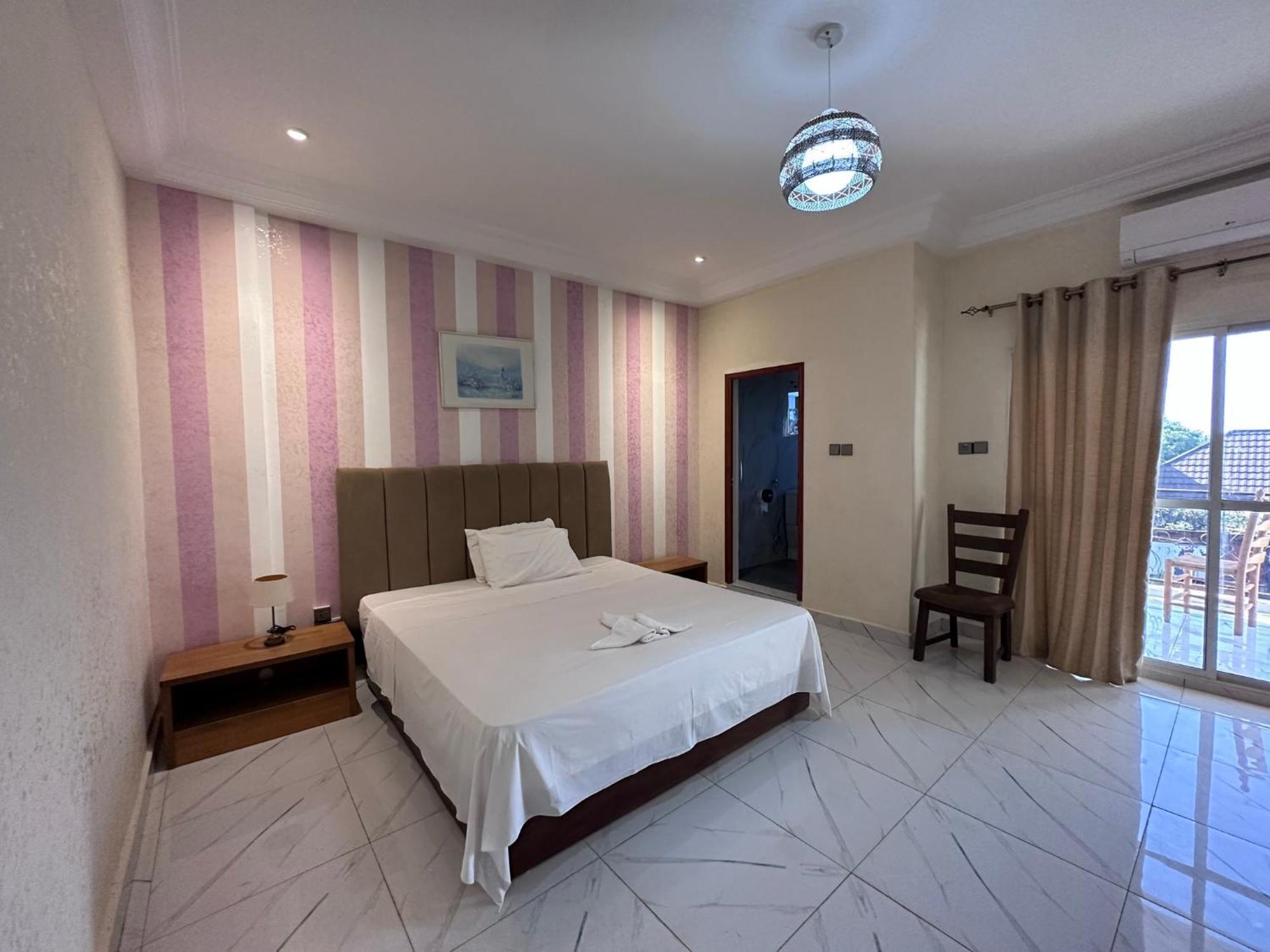 Apartments Plaza Hotel Kololi Ngoại thất bức ảnh