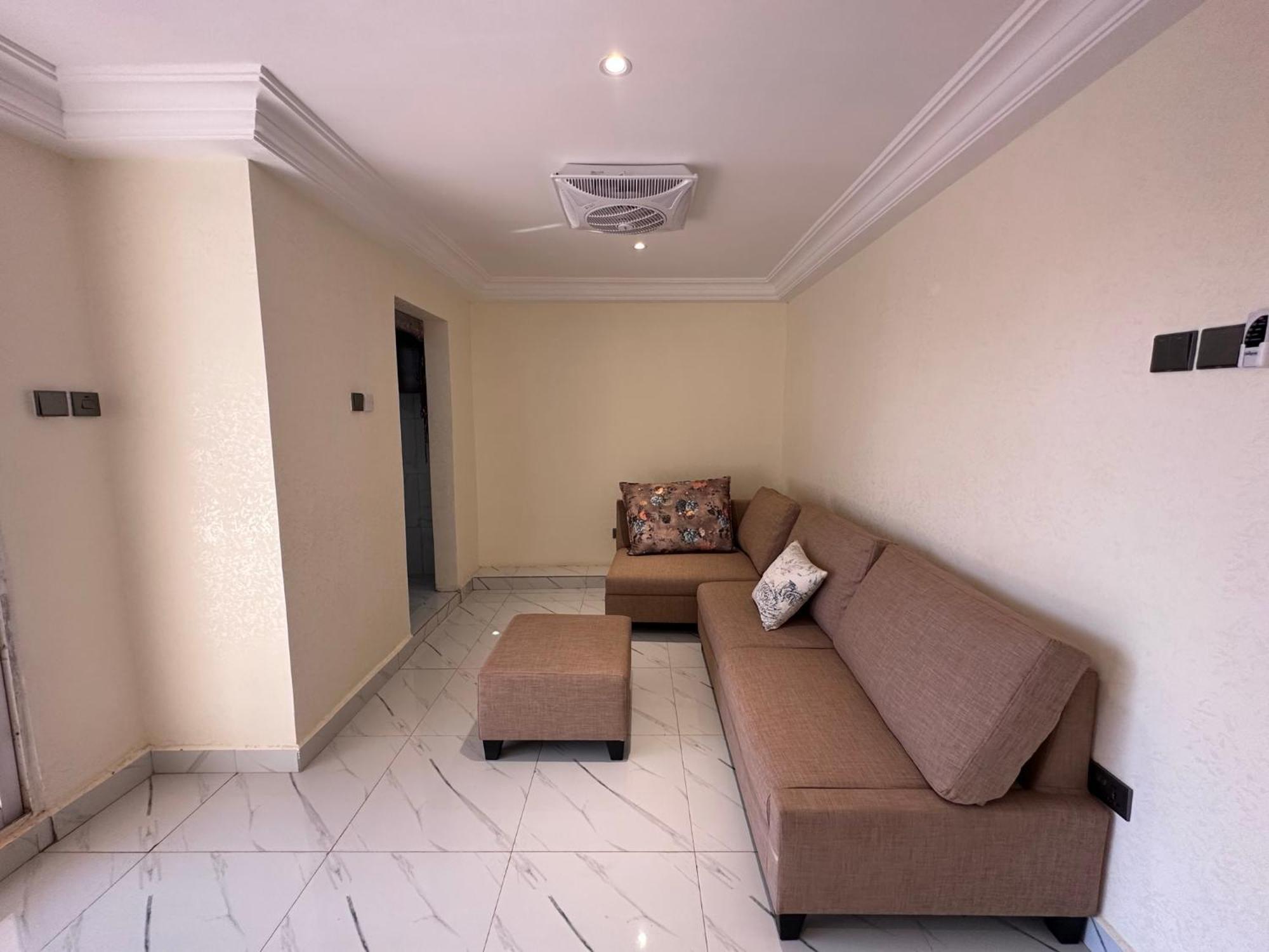 Apartments Plaza Hotel Kololi Ngoại thất bức ảnh